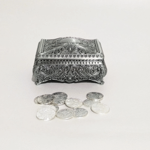 Cofre vintage con arras